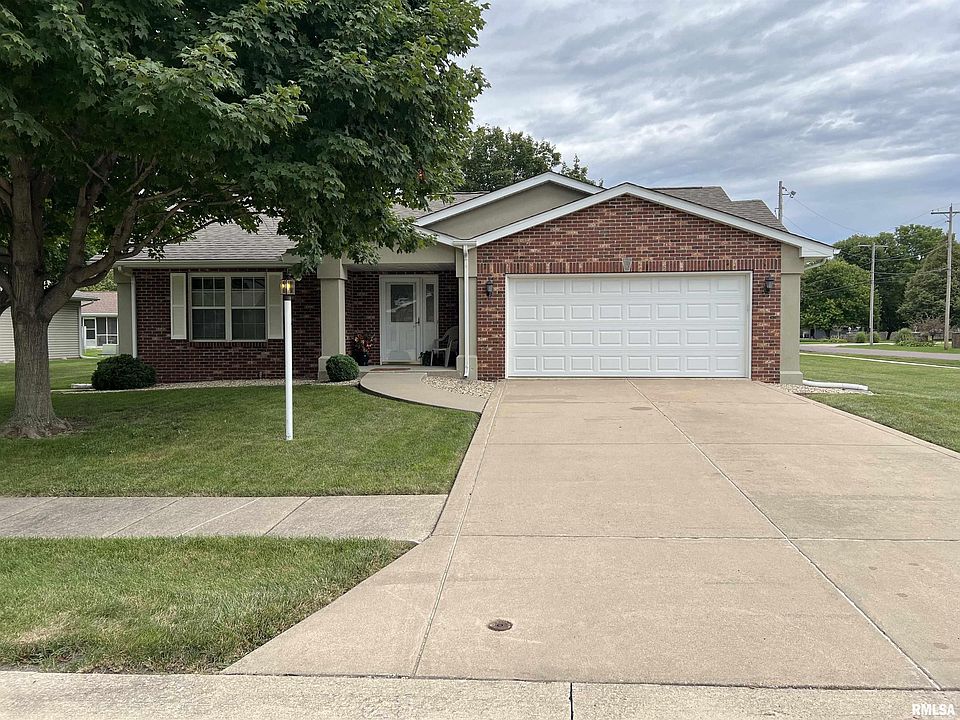1st image of 1029 Mayberry Ln