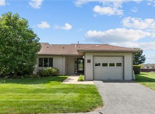 148 Windward Ln, Bristol, RI 02809