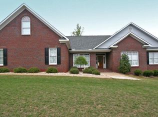582 Lake Harding Dr, Hamilton, GA 31811