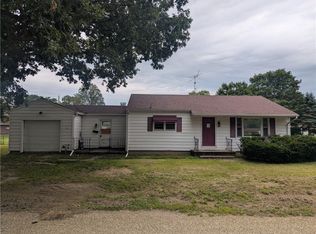 1411 Harmon St, Danville, IL 61832