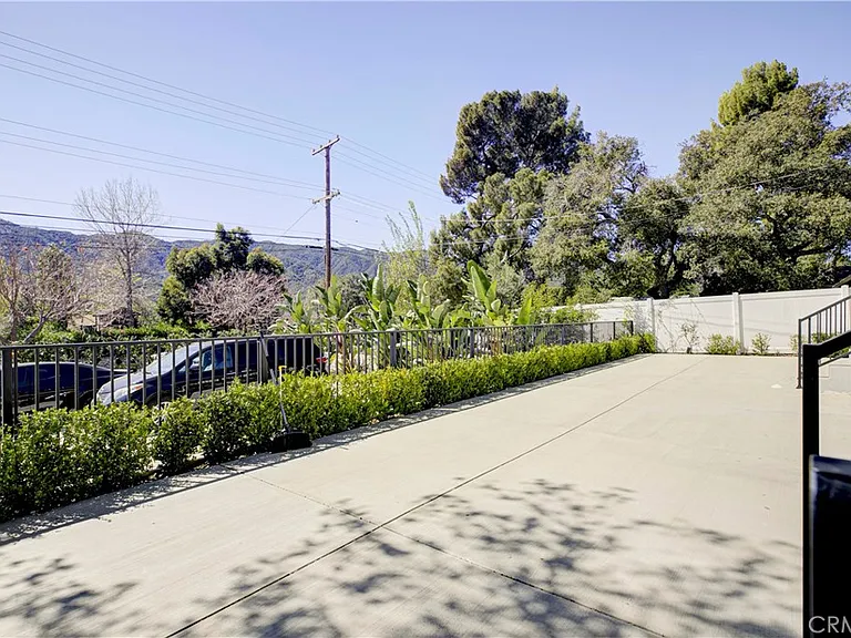 2641 Hermosa Ave #A — Photo 9