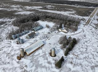 53007 140th St, Donnelly, MN 56235