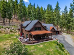 11098 Somerset Dr, Truckee, CA 96161