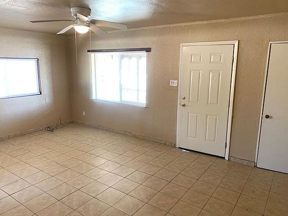 3rd image of 571 Bonita Cir