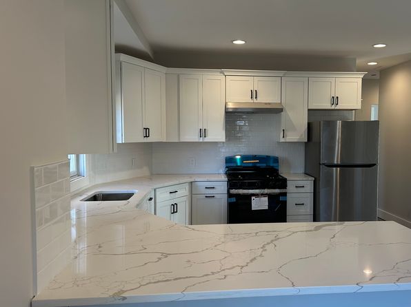 14 Provost Ave APT 2