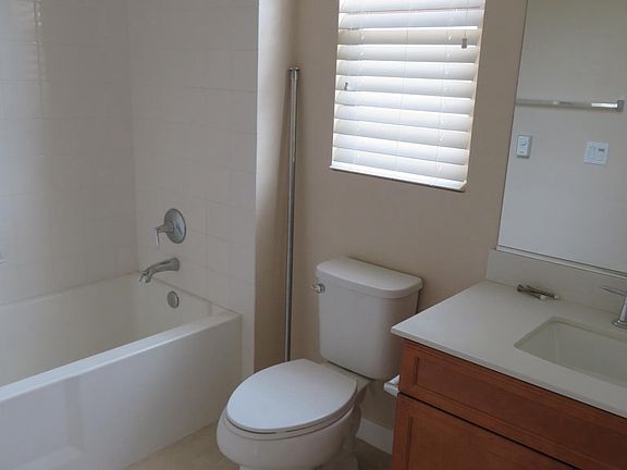 Upstairs bath #3
