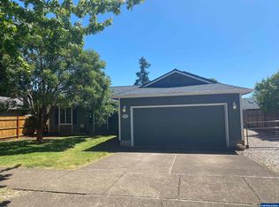 5444 Red Leaf Dr S, Salem, OR