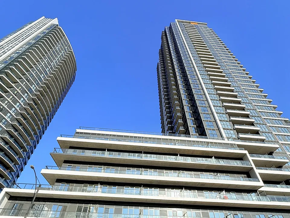 15 Watergarden Dr #2208