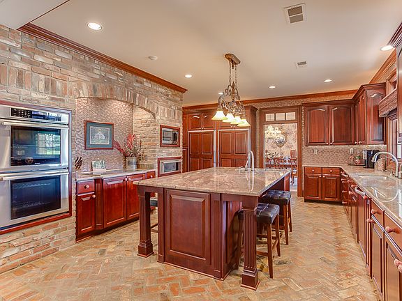 Super Large Kitchen