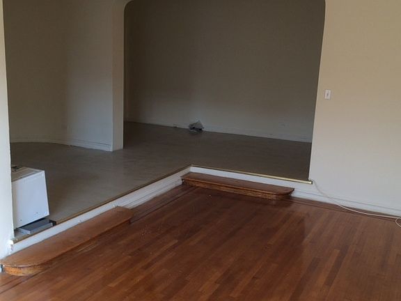 5th image of 6864 Yellowstone Blvd APT B40