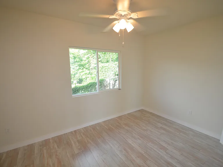 1915 Kalihi St #1 — Photo 8