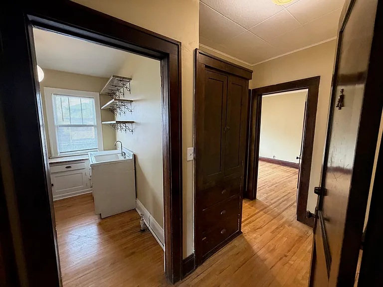 517 Asbury St #10 — Photo 6