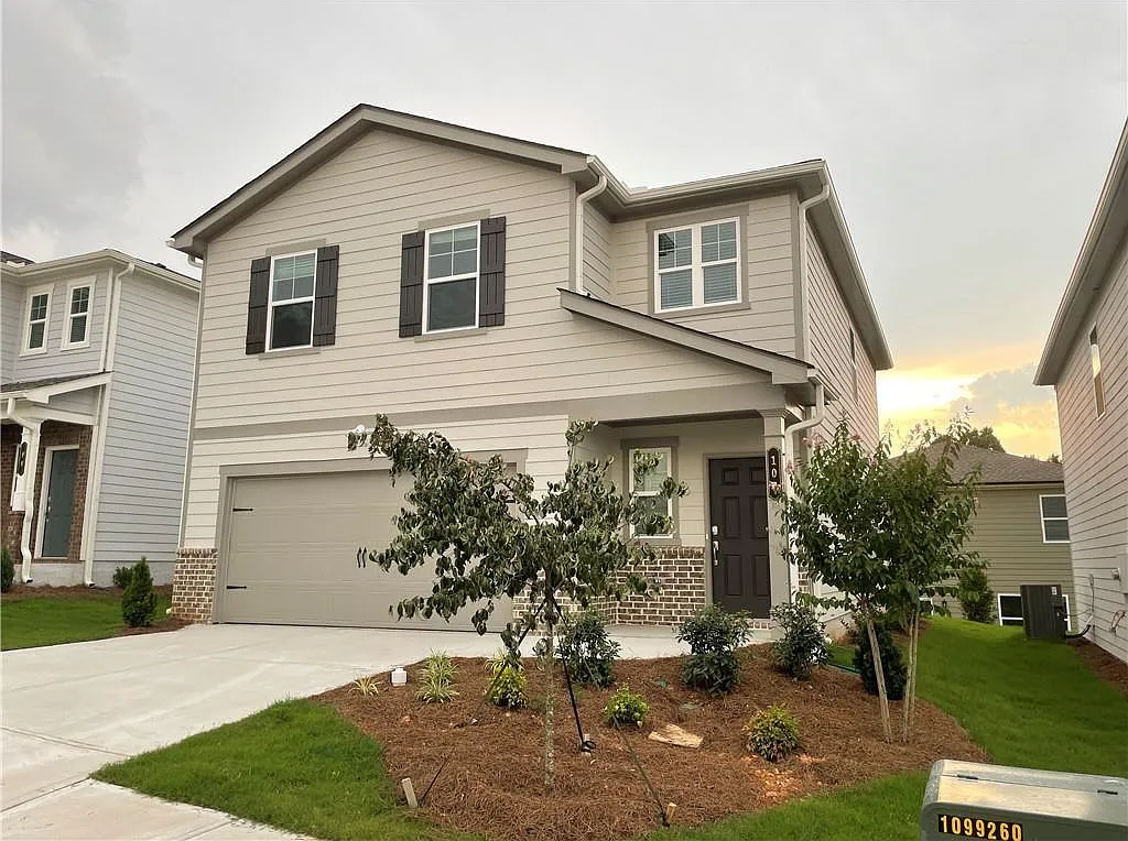 4 bed, 2.5 bath, 1928 sqft, $1,990 — Photo 1