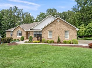 959 Highland Dr, Roanoke, VA 24019