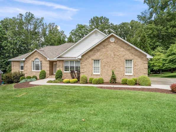 959 Highland Dr, Roanoke, VA 24019