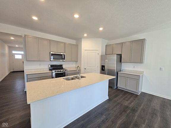 2nd image of 8822 Walker St