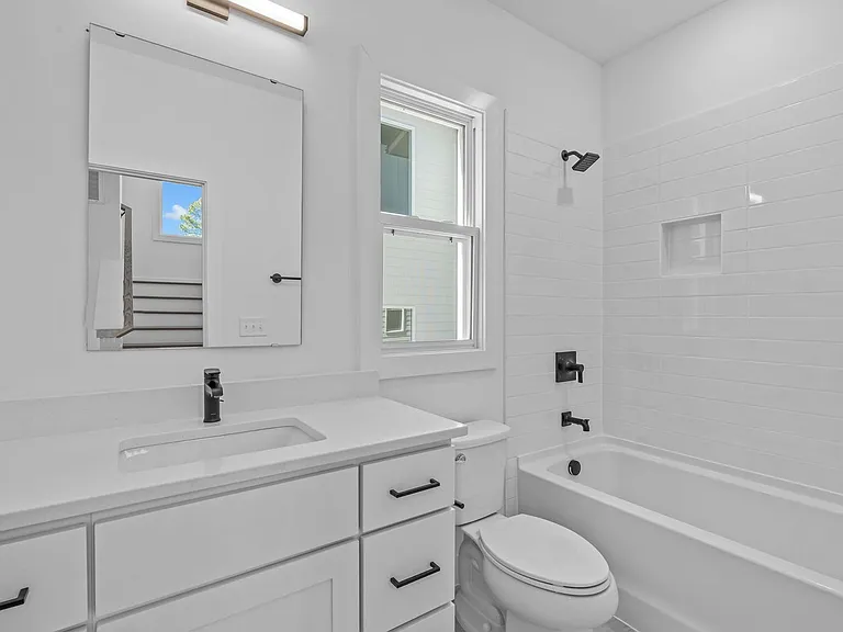 1316 E Lenoir St — Photo 28