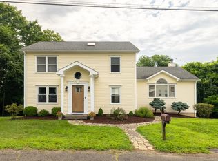 26 High St, Seymour, CT 06483