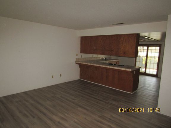 4th image of 425-431 N Tiffany Dr #429
