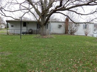 554 E Market St, Mercer, PA 16137