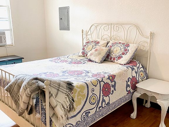 5th image of 906 N 16th St #16865291