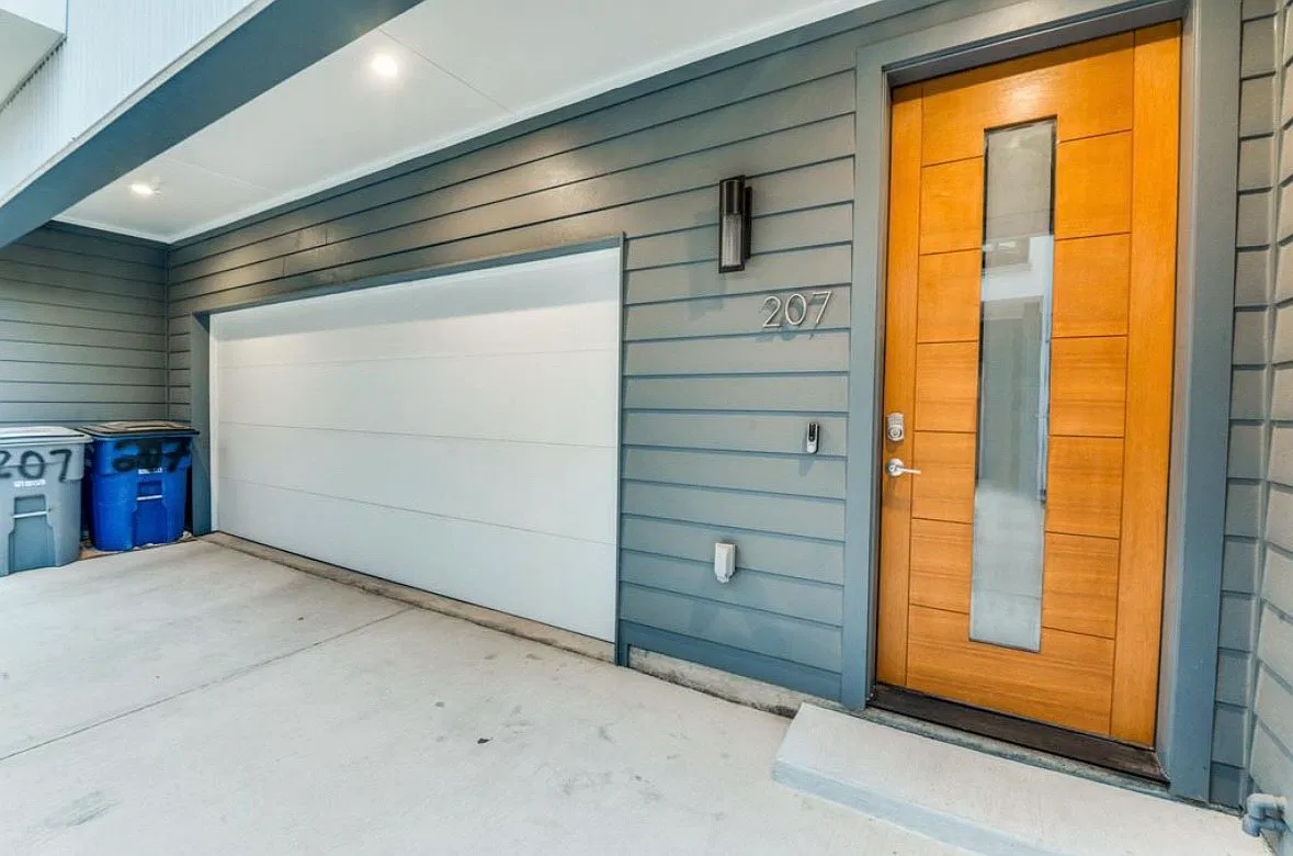 2 bed, 1479 sqft, $2,900 — Photo 3