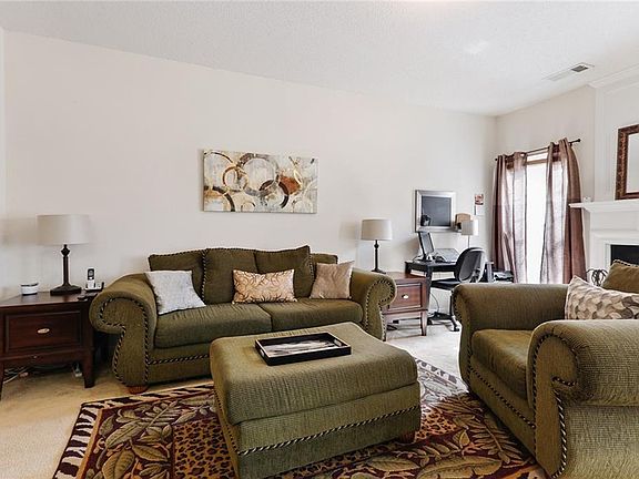 5th image of 6437 Parkway Trce