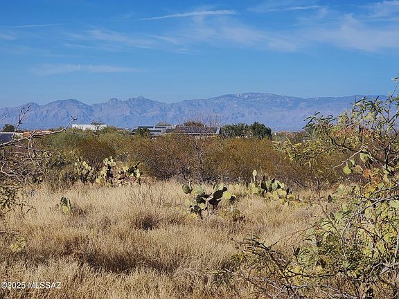 4th image of 3001 E Barcelona Dr #Drive24