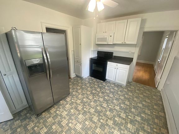 5th image of 317 Graves Ave