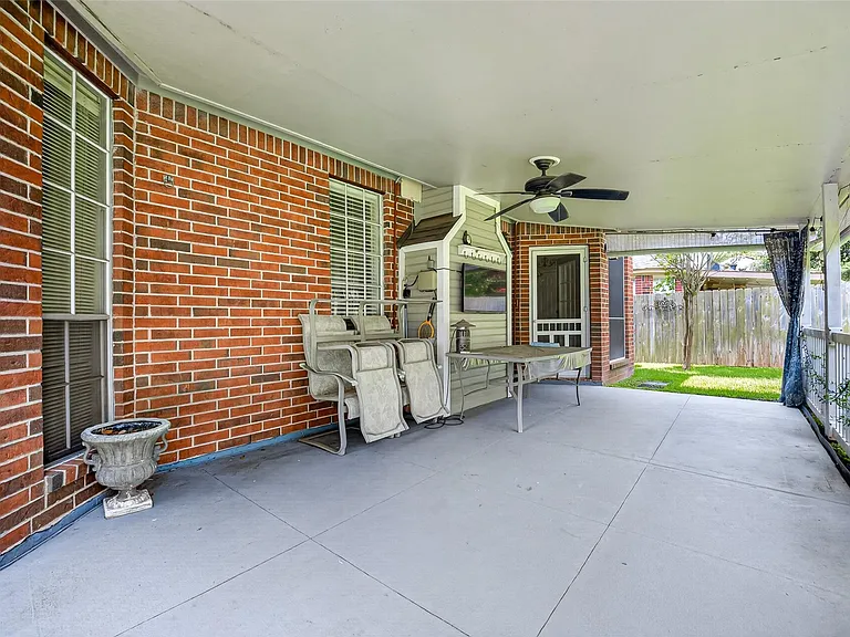 4414 Ringrose Dr — Photo 47