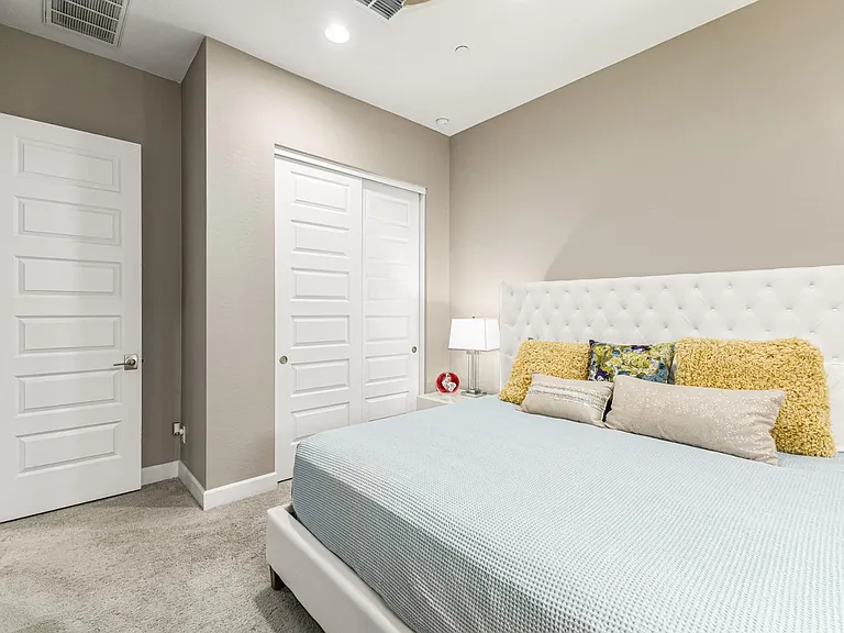 7611 E Camino Vivaz — Photo 25
