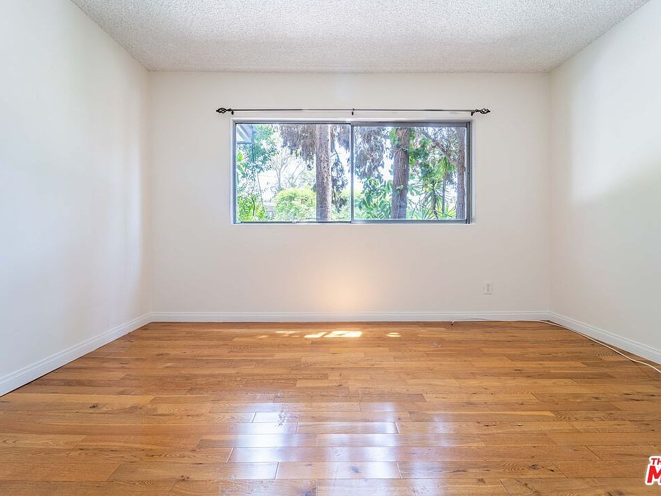 1st image of 941 N San Vicente Blvd #2