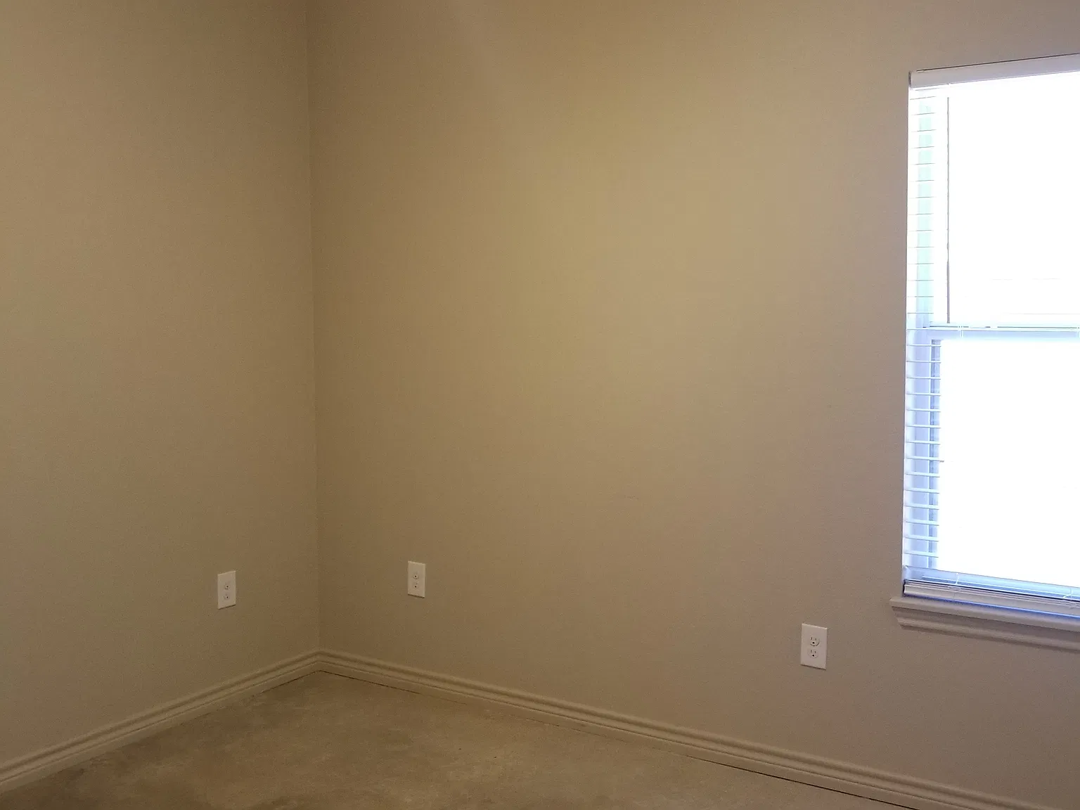 **New 3 BR 2 BA Duplex** — Photo 4