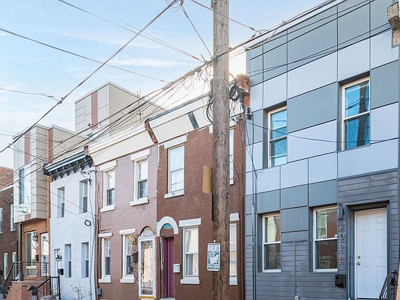 2nd image of 2028 E Firth St