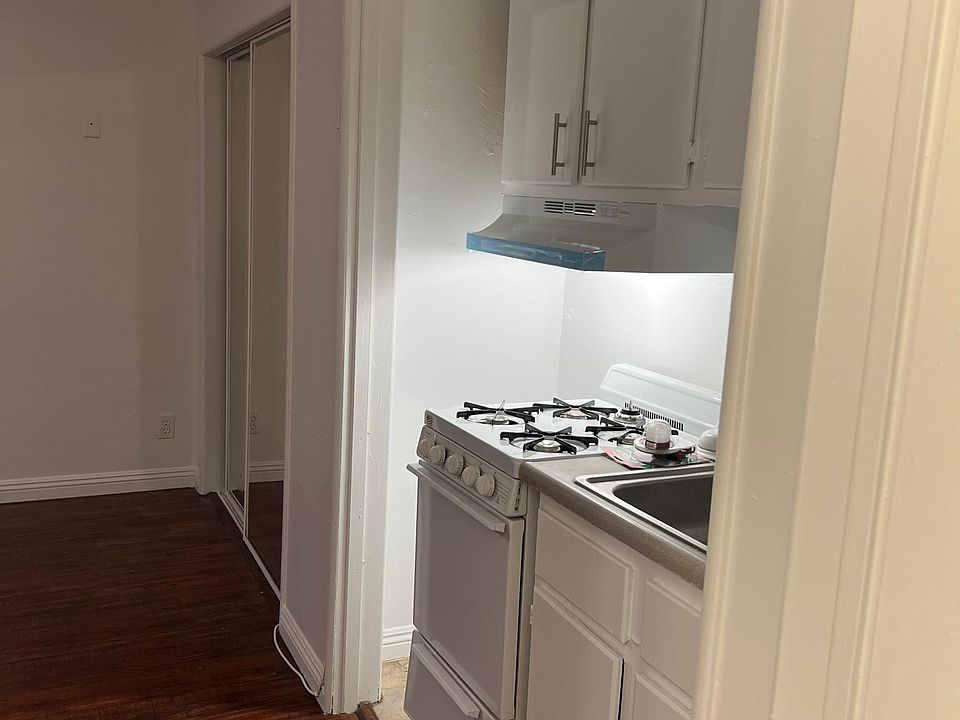 1st image of 18325 Malden St APT 2
