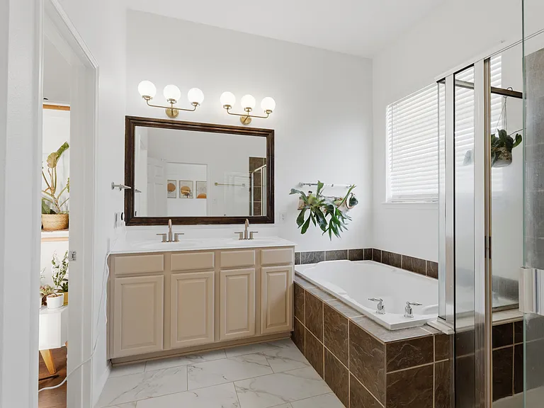 4507 Fox River Trl — Photo 16