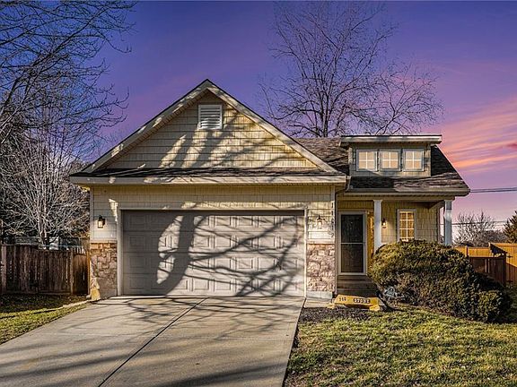 2nd image of 11012 Whispering Ln