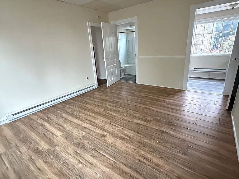 2502 S 5th St — Photo 3