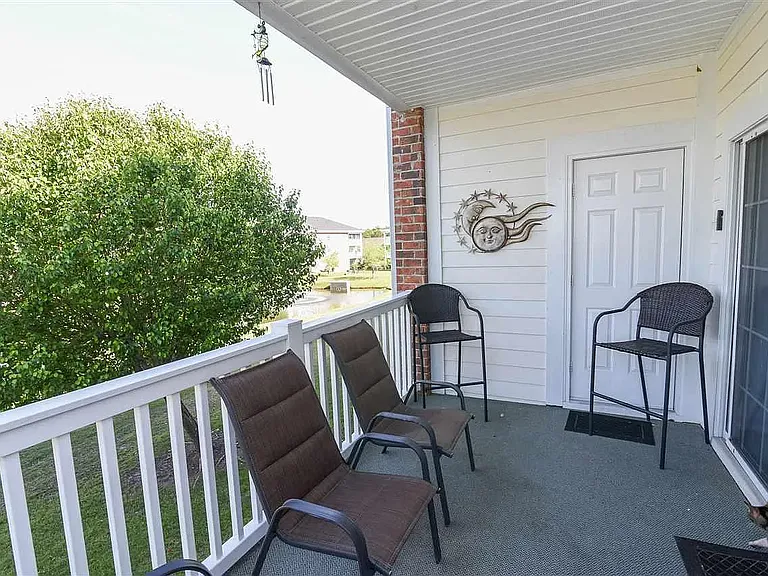 3923 Gladiola Ct #201 — Photo 30