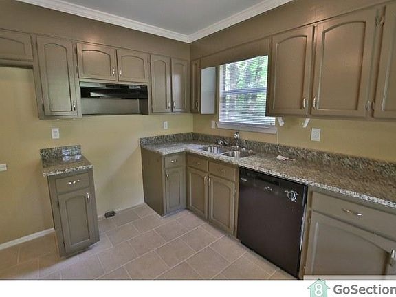 2nd image of 1750 Tudor Dr