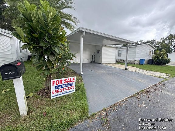 3rd image of 4048 Canary Palm Cir