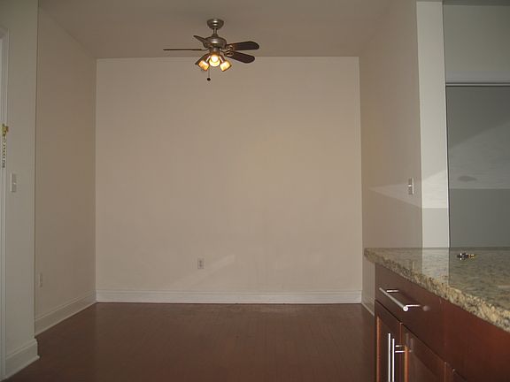 5th image of 2411 Windsor Park Ct #2411