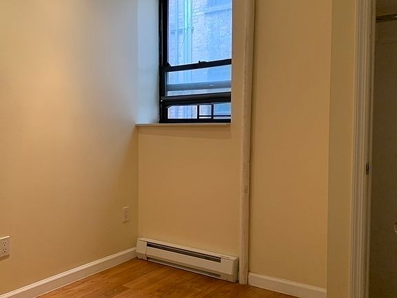 4th image of 4 Manhattan Ave #2B2