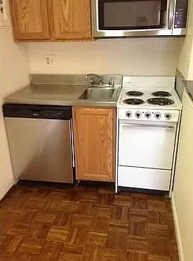 1 bed, 1.0 bath, $1,049 — Photo 4