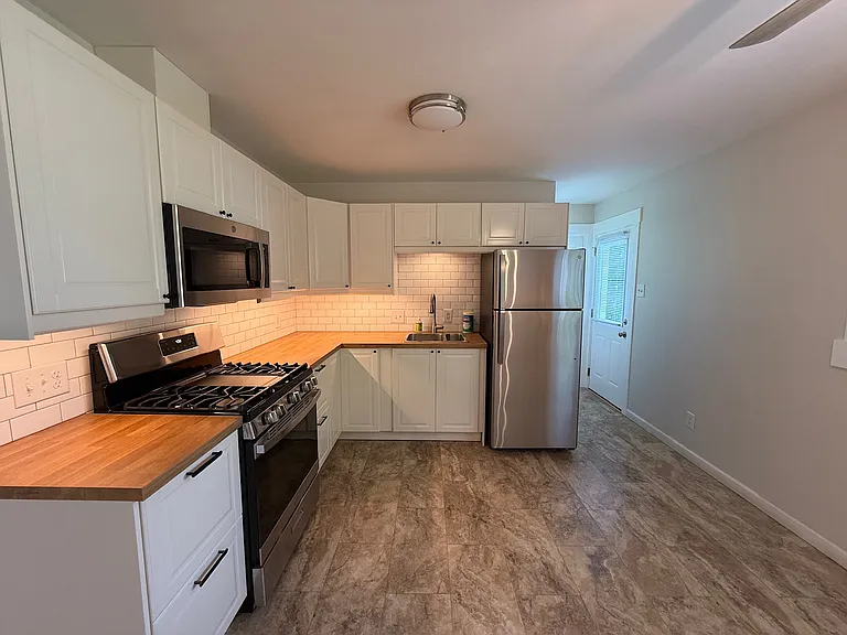 1307 Valiant Dr — Photo 4