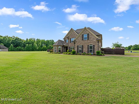 4th image of 12900 Miller Farms Dr