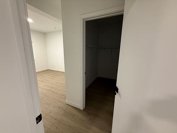 3rd image of 1577 N Fair Oaks Ave #Adu-102