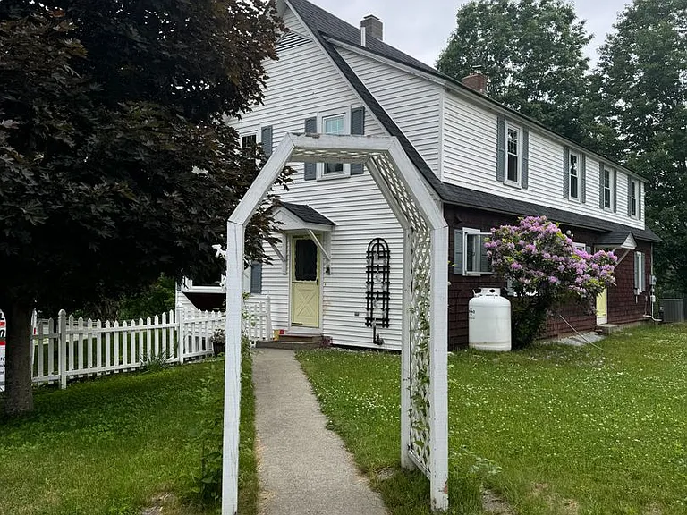 93 Lyme Rd — Photo 3