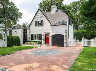 3 Kenwood Rd, Garden City, NY 11530