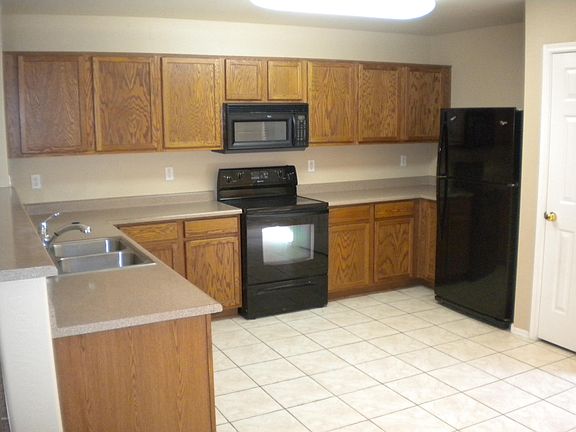 3rd image of 2334 E Meadow Land Dr